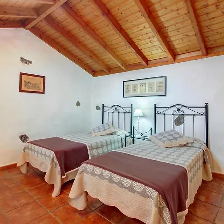 Tabaiba Villa *